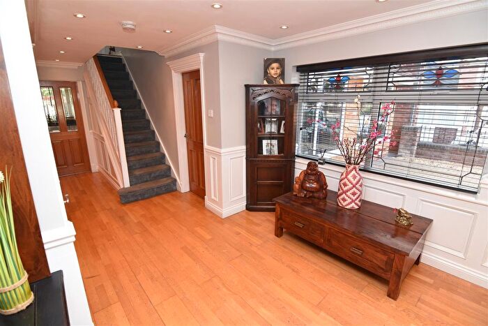 4 Bedroom Detached House For Sale In Chester Road, Castle Bromwich, Birmingham, B36