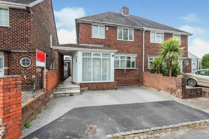 3 Bedroom House To Rent In Richards Close, Rowley Regis, B65