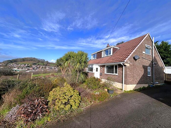 3 Bedroom Detached House For Sale In Jessopp Avenue, Bridport, DT6