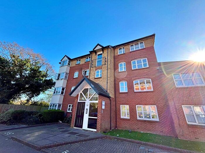 1 Bedroom Flat For Sale In Anderson Close, London, W3