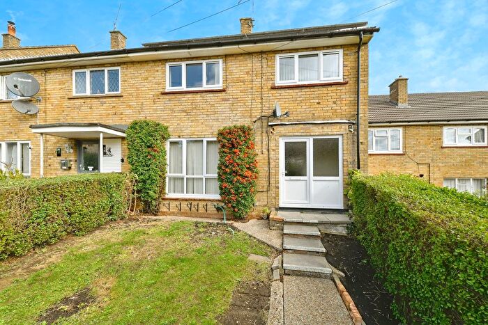 3 Bedroom End Terrace House For Sale In Pankhurst Crescent, Stevenage, Hertfordshire, SG2