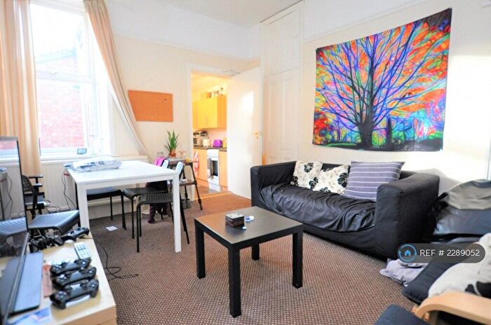5 Bedroom Maisonette To Rent In Tavistock Road, Newcastle Upon Tyne, NE2