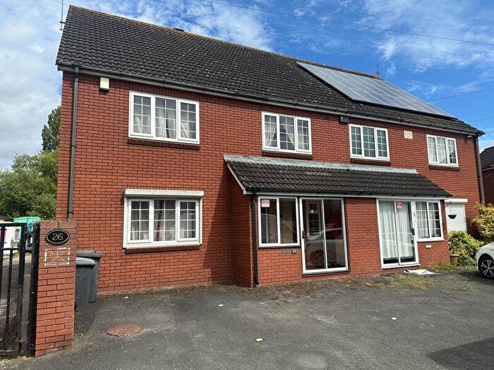 3 Bedroom Semi-Detached House To Rent In Westend Parade, Gloucester, GL1