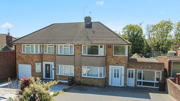 3 Bedroom Semi-Detached House For Sale In Commissioners Road, Rochester, Kent, ME2