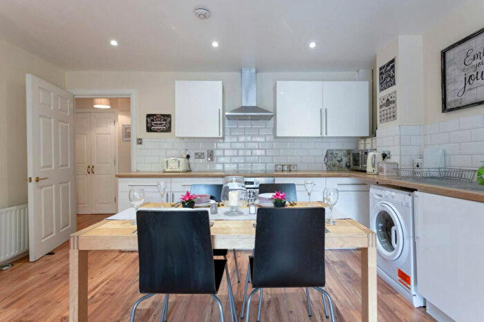 4 Bedroom Terraced House To Rent In Bishops Way, London., E2