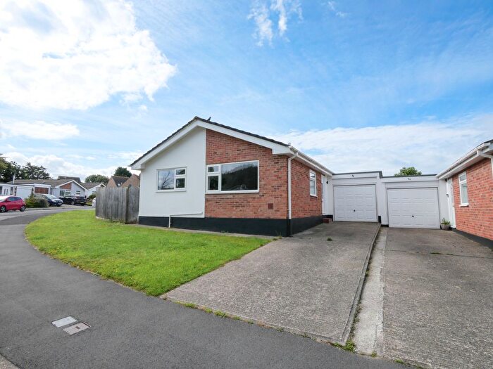 2 Bedroom Detached Bungalow For Sale In East Fairholme Road, Bude, EX23