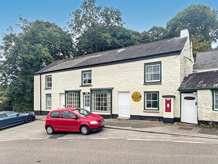 4 Bedroom Flat For Sale In Perranwell Station, Truro, TR3