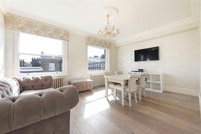 2 Bedroom Flat To Rent In Gloucester Place, London, W1U