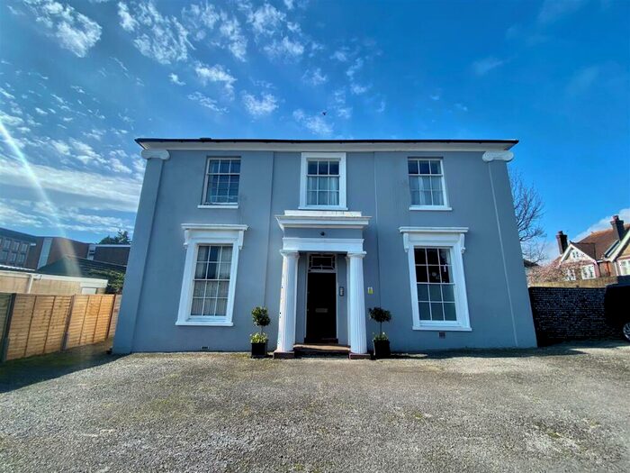 1 Bedroom Flat To Rent In Bridge Road, Worthing, BN14