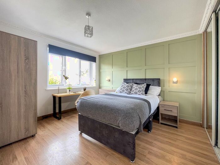 6 Bedroom Terraced House To Rent In Beeston, Nottingham, NG9