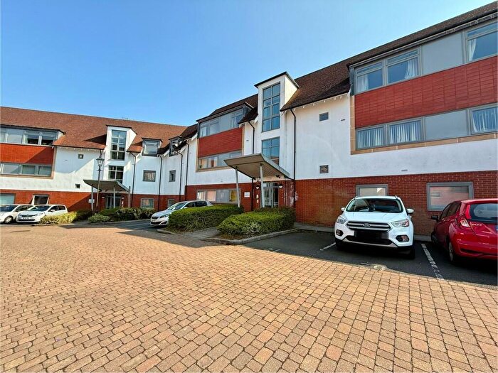 2 Bedroom Flat To Rent In Middlepark Drive, Birmingham, B31