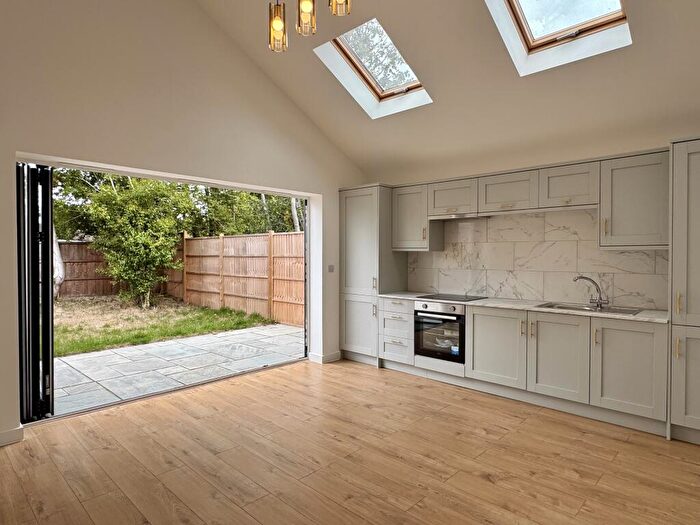 2 Bedroom Bungalow To Rent In Obelisk Close, Holbury, SO45