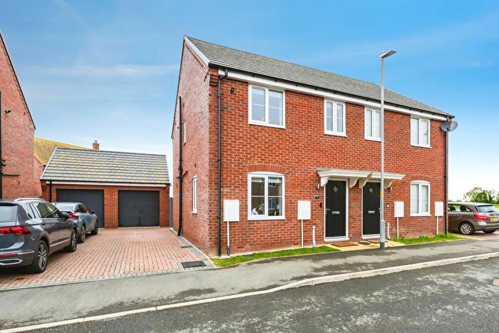 3 Bedroom Semi-Detached House For Sale In Meres Way, Swineshead, Boston, PE20