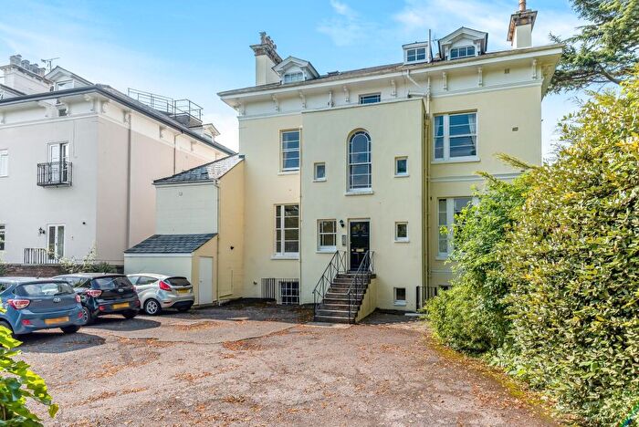 2 Bedroom Apartment For Sale In Christchurch Road, Lansdown Lea, GL50