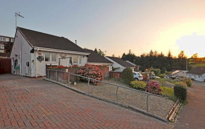 2 Bedroom Semi-Detached Bungalow To Rent In Parkwood Drive, Newport, NP10