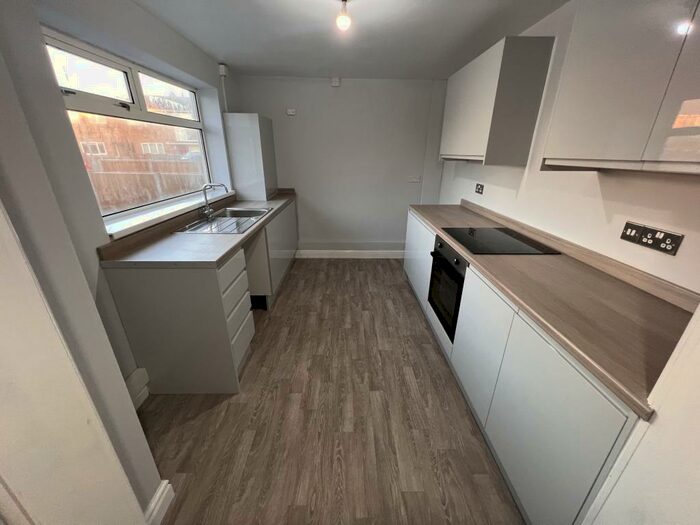 3 Bedroom Detached House To Rent In Naburn Close, Stockport, SK5