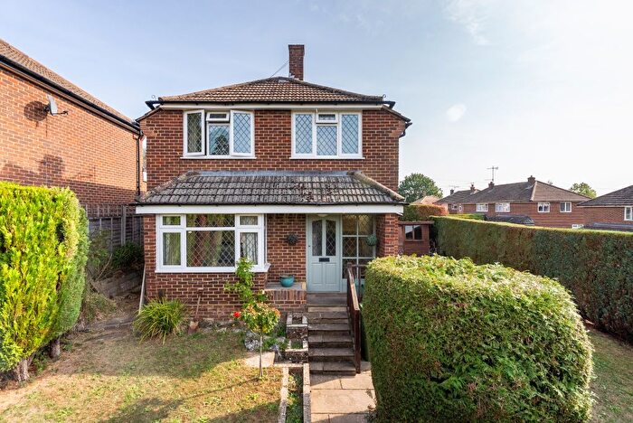 4 Bedroom Semi Detached House For Sale In Tollgate Road, Dorking, RH4