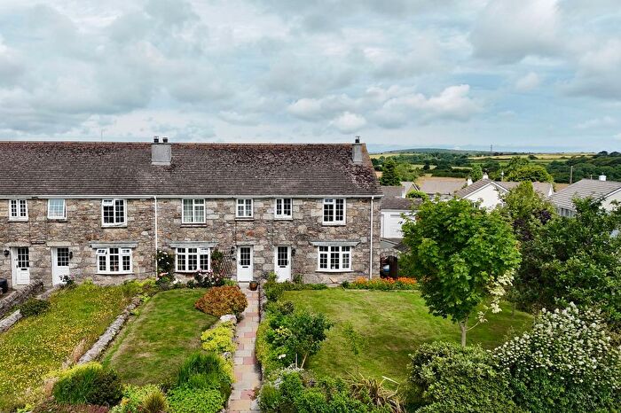 3 Bedroom End Of Terrace House For Sale In East Road, Stithians, TR3