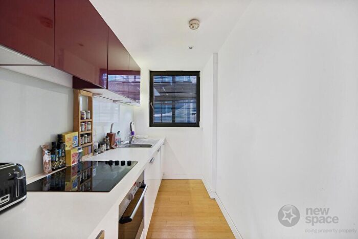 2 Bedroom Apartment To Rent In Soda Studios, Kingsland Road, Haggerston, E8