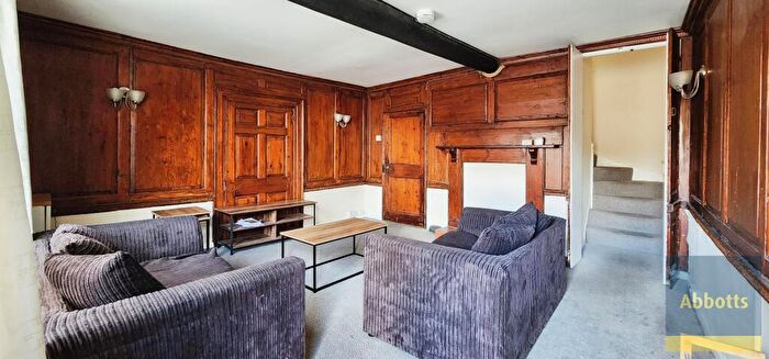 3 Bedroom House To Rent In Hythe Hill, Colchester, CO1