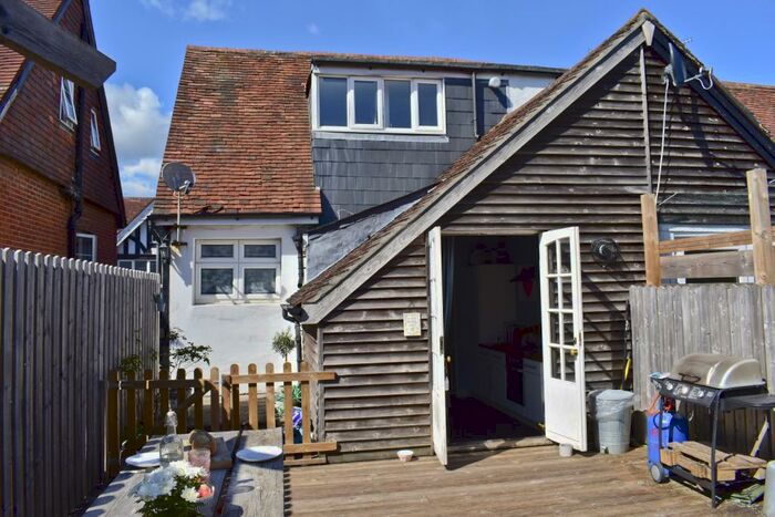 2 Bedroom Flat To Rent In High Street, Lyndhurst, Hampshire, SO43