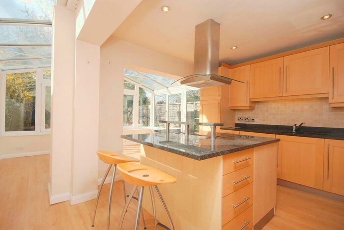 4 Bedroom Property To Rent In Graham Road, Wimbledon, London, SW19
