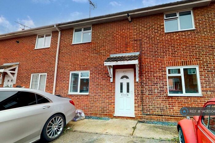 3 Bedroom Terraced House To Rent In Frating Court, Braintree, CM7