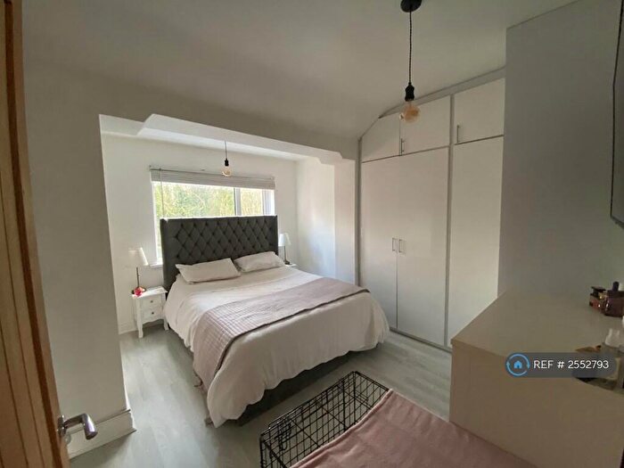 5 Bedroom Semi-Detached House To Rent In Mulgrave Road, Worsley, Manchester, M28