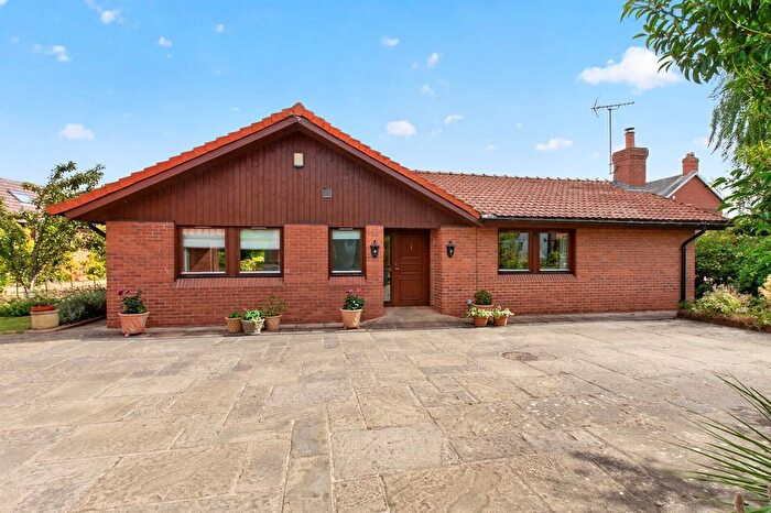 2 Bedroom Detached Bungalow For Sale In High Street, Rippingale, Bourne, PE10