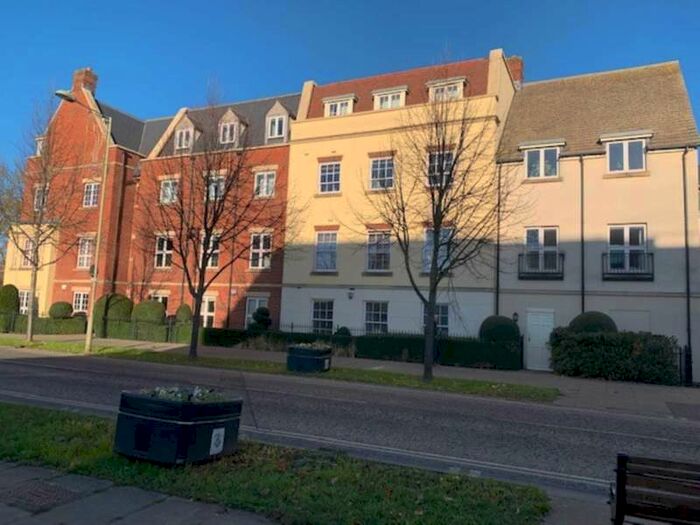 2 Bedroom Flat To Rent In Welch Way, Witney, OX28