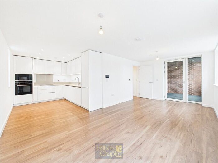1 Bedroom Apartment For Sale In Hutton Road, Shenfield, Brentwood, Essex, CM15