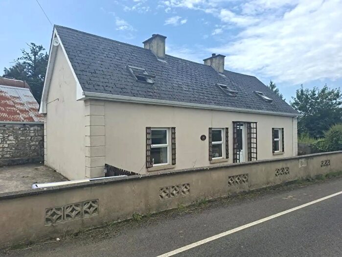3 Bedroom Country House For Sale In Drumcrow West, Belleek, BT93