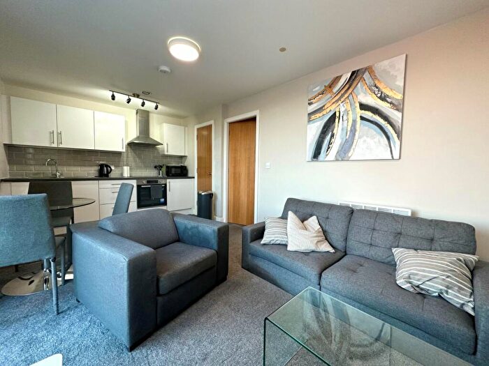 2 Bedroom Flat To Rent In Skinner Lane, Leeds, West Yorkshire, Uk, LS7