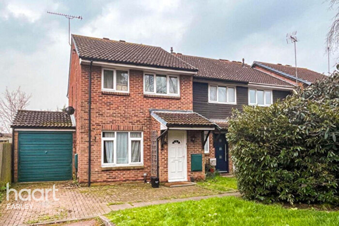3 Bedroom Terraced House To Rent In Wispington Close, Reading, RG6