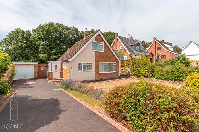 2 Bedroom Chalet For Sale In Lloyd Road, Taverham, Norwich, NR8