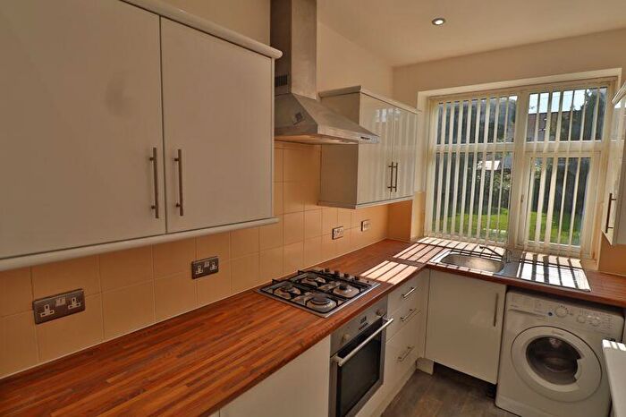 2 Bedroom Apartment To Rent In - Shrewsbury Road, Prenton, CH43