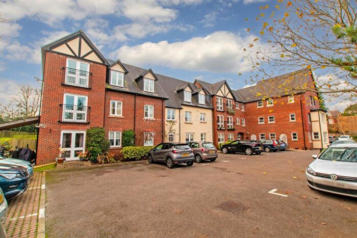 1 Bedroom Apartment For Sale In Pritchard Court, Cardiff Road, Llandaff, Cardiff, CF5