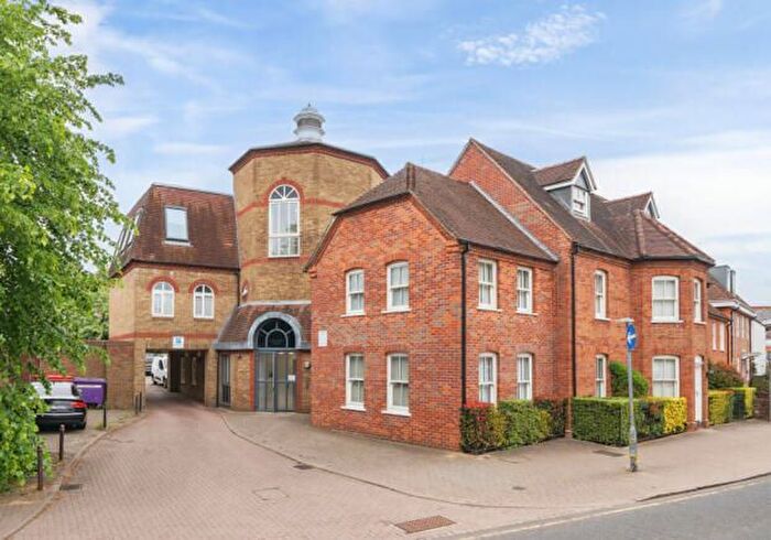2 Bedroom Flat For Sale In Centurion House, - High Street, Rickmansworth, Hertfordshire, WD3
