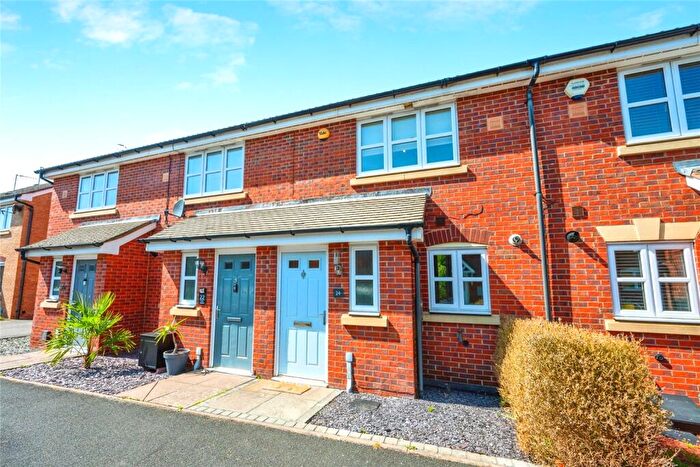 2 Bedroom Terraced House For Sale In Swan Meadow, Warwick, CV34