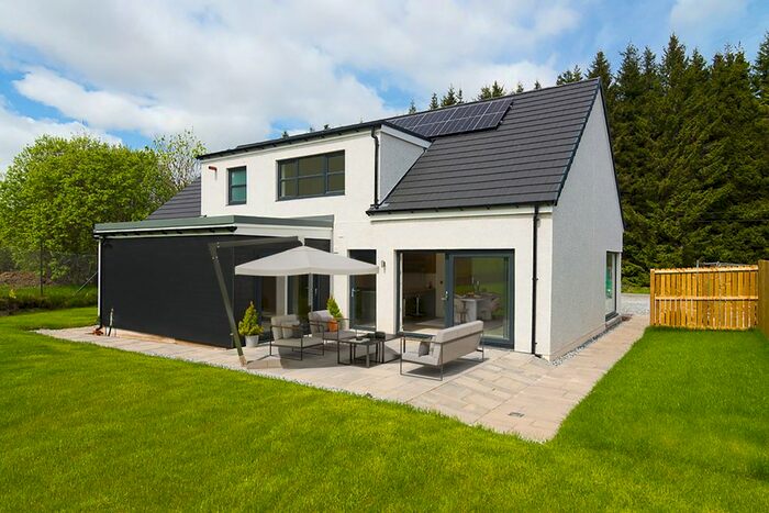 4 Bedroom Detached House For Sale In Gartcarron, Denny Road, G63