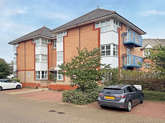 2 Bedroom Flat For Sale In Admiral Way, Hartlepool, TS24