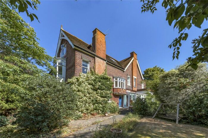 2 Bedroom Flat To Rent In The Grange, Wimbledon Village, SW19