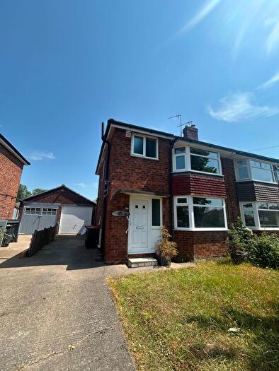 3 Bedroom Semi-Detached House To Rent In Clifford Drive, Chester, CH4