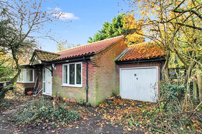 2 Bedroom Bungalow For Sale In Barkwith Road, South Willingham, Market Rasen, LN8
