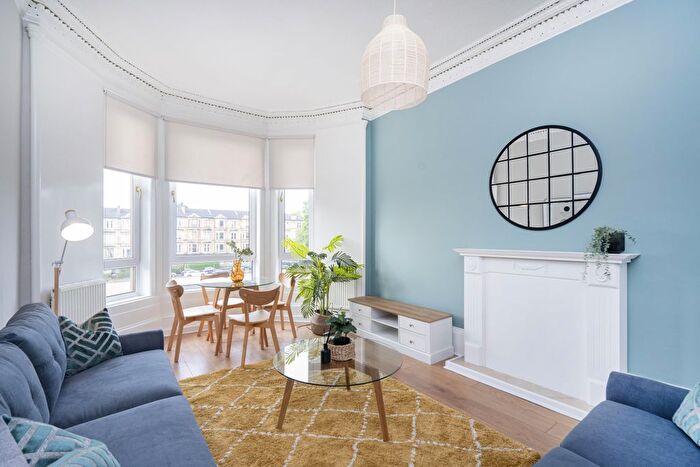 2 Bedroom Flat To Rent In Onslow Drive, Glasgow, G31