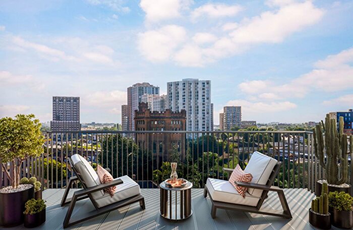 1 Bedroom Flat For Sale In Brickfields, Randolph Road, Southall, UB1