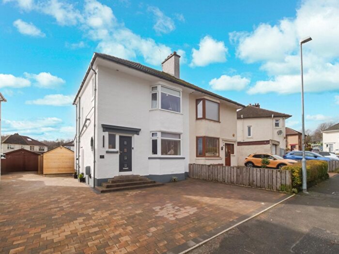 3 Bedroom Semi Detached House For Sale In Broomlea Crescent, Inchinnan, Renfrew, Renfrewshire, PA4