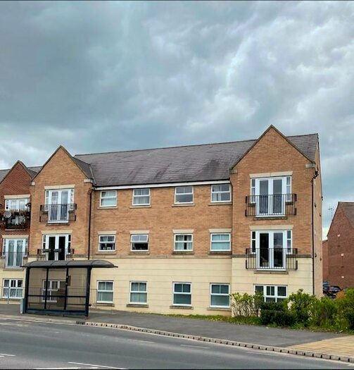 2 Bedroom Apartment To Rent In Dunster Close, Rugby, CV22