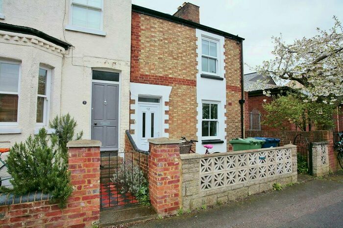 4 Bedroom Semi-Detached House To Rent In Temple Street, Cowley, Oxford, OX4
