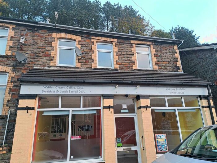 2 Bedroom Flat To Rent In Tynewydd Terrace, Newbridge, Newport, NP11